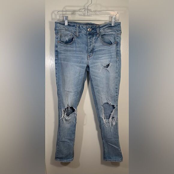 American eagle GUC Tom girl distressed button fly jeans Size 2 - Picture 1 of 8